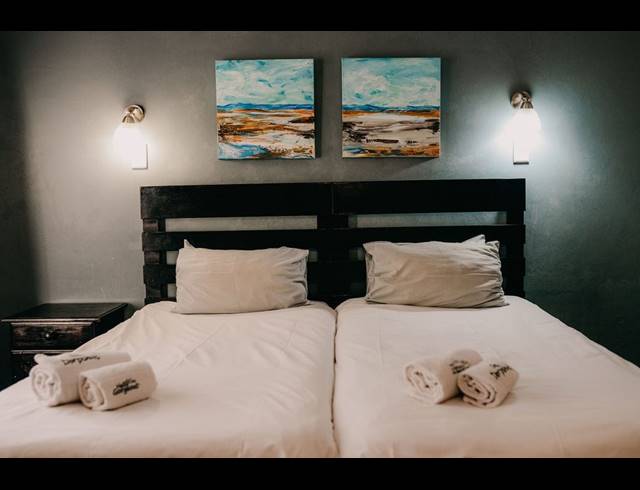 750M² BED & BREAKFAST FOR SALE IN RUSTENBURG CENTRAL